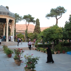 Túmulo de Hafez, um dos principais poetas iranianos